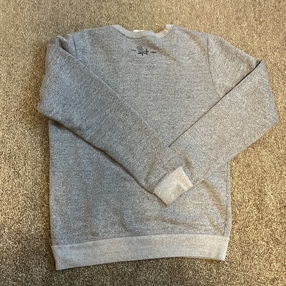 Muskoka Crewneck - Picture 2 of 2